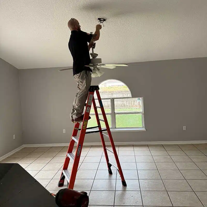 Residential Electrician  in Davenport gallery